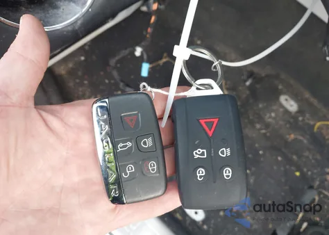 2012 Jaguar Xj z USA, uszkodzony, nr VIN SAJWA1CB2CLV25981